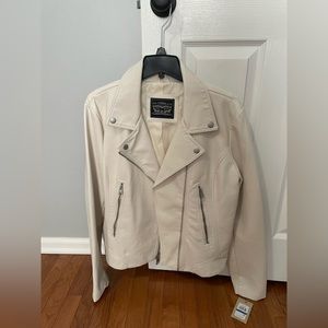 Levi’s XL White PU leather moto jacket